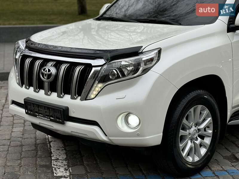 Позашляховик / Кросовер Toyota Land Cruiser Prado 2016 в Харкові