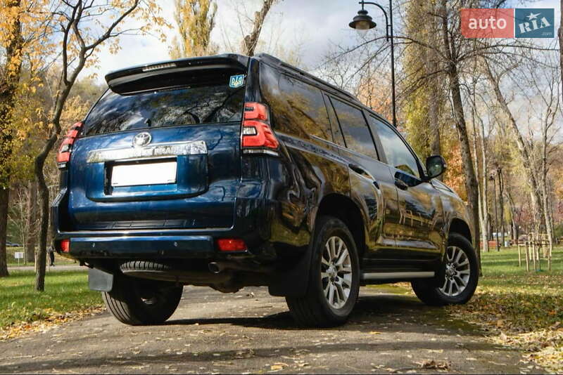 Внедорожник / Кроссовер Toyota Land Cruiser Prado 2017 в Киеве