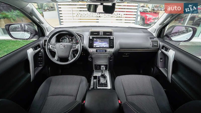 Внедорожник / Кроссовер Toyota Land Cruiser Prado 2020 в Львове
