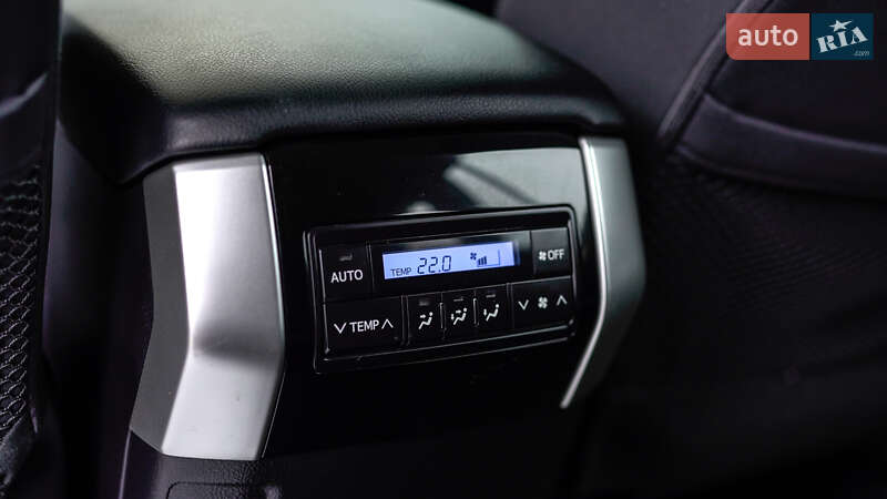 Внедорожник / Кроссовер Toyota Land Cruiser Prado 2020 в Львове