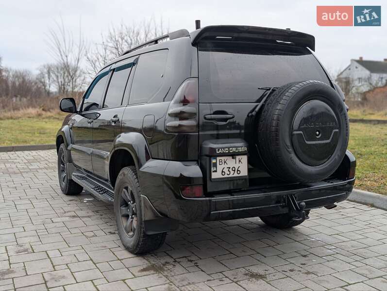 Внедорожник / Кроссовер Toyota Land Cruiser Prado 2005 в Здолбунове
