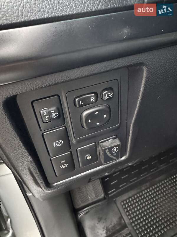 Внедорожник / Кроссовер Toyota Land Cruiser Prado 2012 в Черкассах