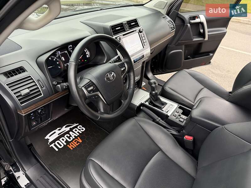 Внедорожник / Кроссовер Toyota Land Cruiser Prado 2020 в Киеве фото 26 Внедорожник / Кроссовер Toyota Land Cruiser Prado 2020 в Киеве
