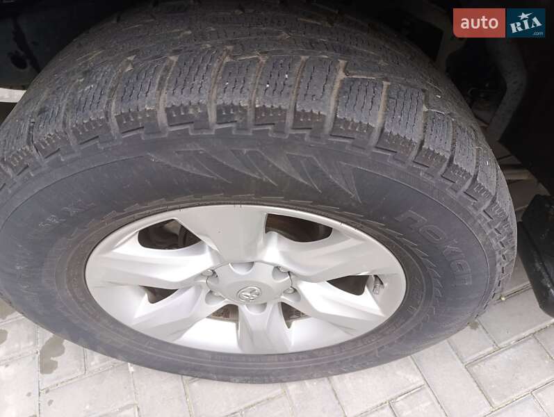 Внедорожник / Кроссовер Toyota Land Cruiser Prado 2012 в Николаеве