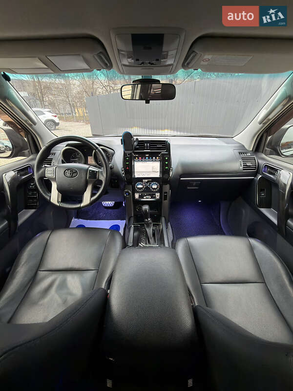 Внедорожник / Кроссовер Toyota Land Cruiser Prado 2011 в Ивано-Франковске