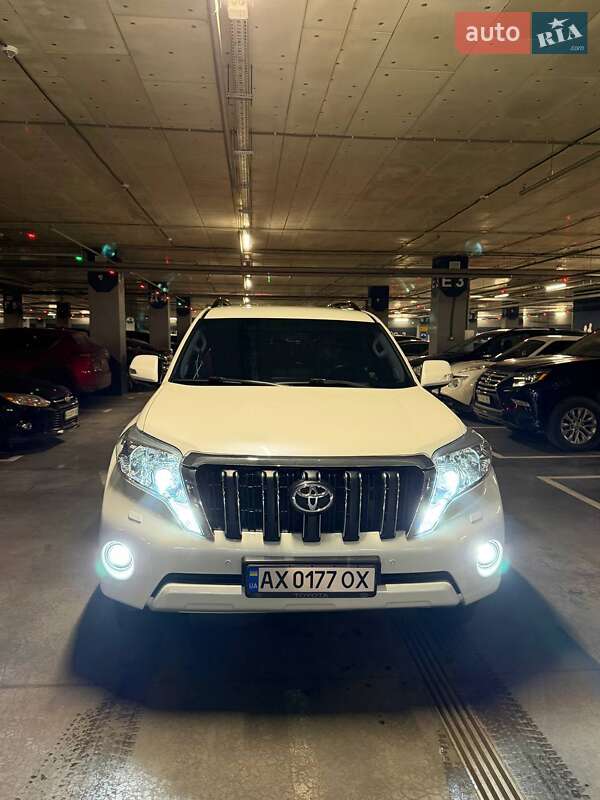 Toyota Land Cruiser Prado 2014
