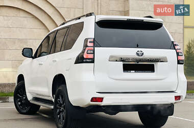 Позашляховик / Кросовер Toyota Land Cruiser Prado 2021 в Києві