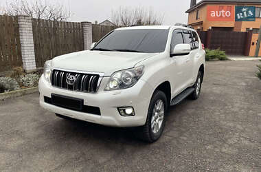 Внедорожник / Кроссовер Toyota Land Cruiser Prado 2010 в Днепре