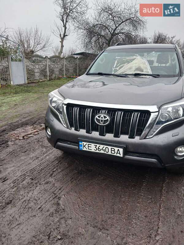 Toyota Land Cruiser Prado 2014