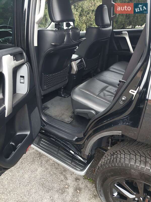 Внедорожник / Кроссовер Toyota Land Cruiser Prado 2021 в Одессе