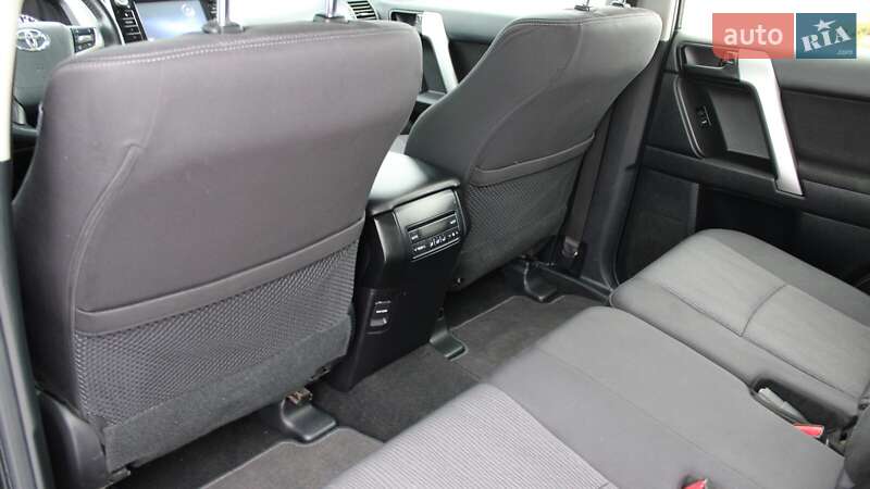 Внедорожник / Кроссовер Toyota Land Cruiser Prado 2020 в Черкассах
