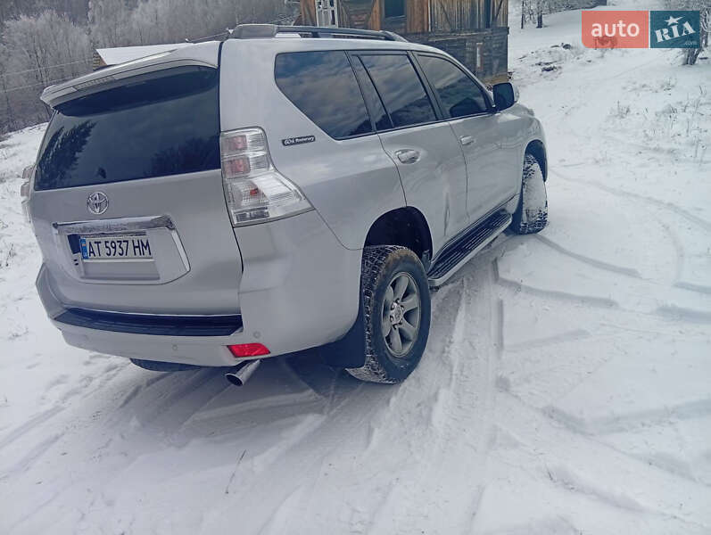 Внедорожник / Кроссовер Toyota Land Cruiser Prado 2012 в Ивано-Франковске