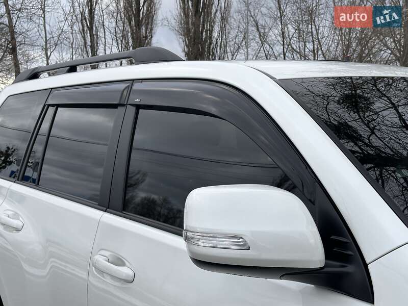 Внедорожник / Кроссовер Toyota Land Cruiser Prado 2019 в Мукачево