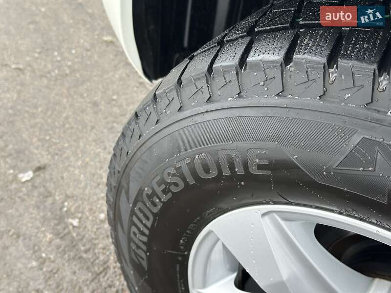 Внедорожник / Кроссовер Toyota Land Cruiser Prado 2019 в Мукачево