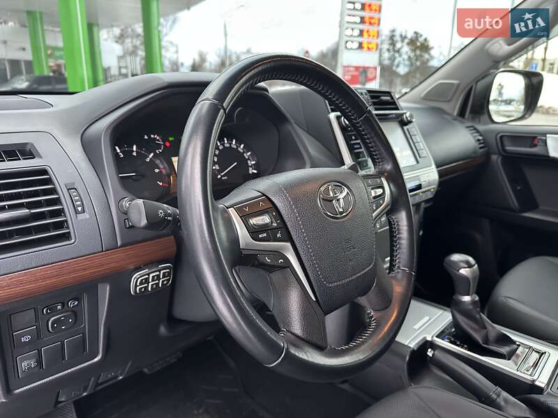 Внедорожник / Кроссовер Toyota Land Cruiser Prado 2019 в Мукачево