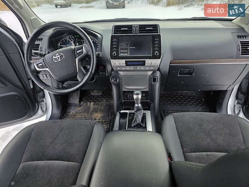 Позашляховик / Кросовер Toyota Land Cruiser Prado 2022 в Кропивницькому фото 13 Позашляховик / Кросовер Toyota Land Cruiser Prado 2022 в Кропивницькому