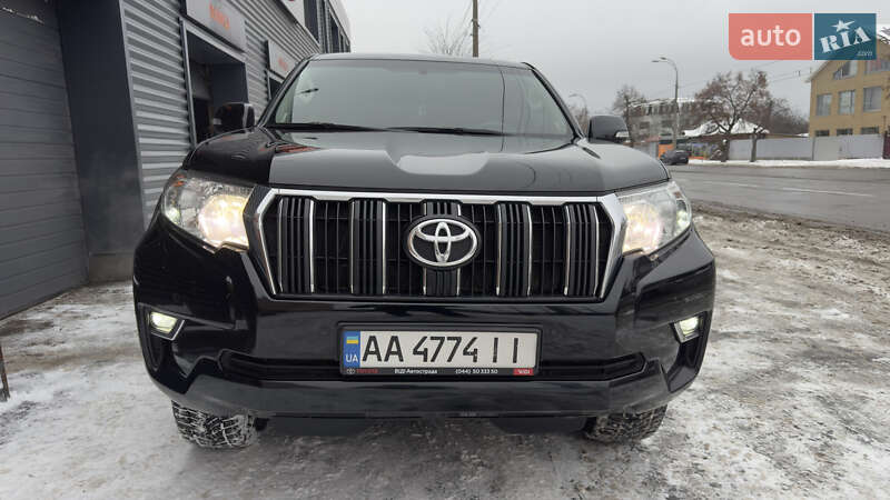 Внедорожник / Кроссовер Toyota Land Cruiser Prado 2018 в Киеве