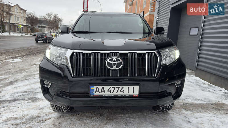 Внедорожник / Кроссовер Toyota Land Cruiser Prado 2018 в Киеве
