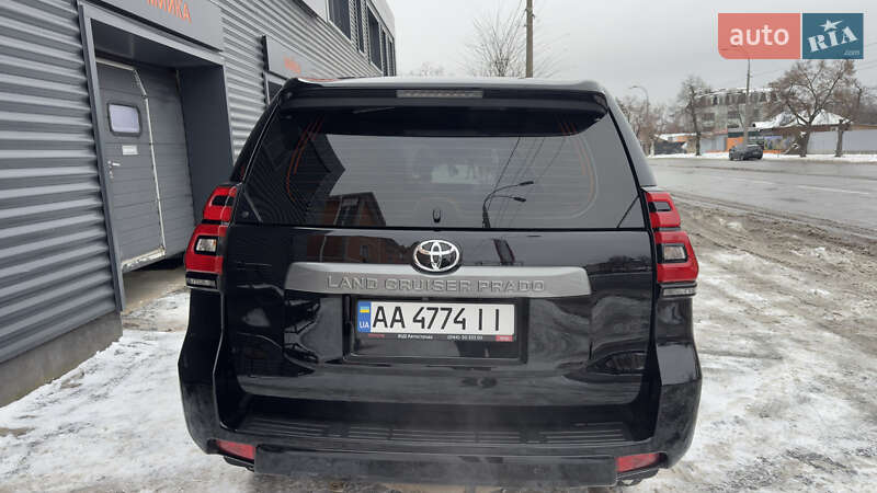 Внедорожник / Кроссовер Toyota Land Cruiser Prado 2018 в Киеве
