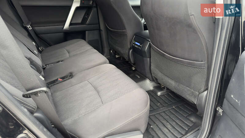 Внедорожник / Кроссовер Toyota Land Cruiser Prado 2018 в Киеве