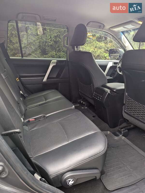 Внедорожник / Кроссовер Toyota Land Cruiser Prado 2020 в Киеве