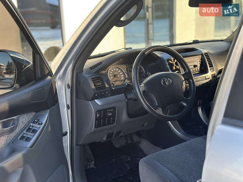 Позашляховик / Кросовер Toyota Land Cruiser Prado 2006 в Коломиї