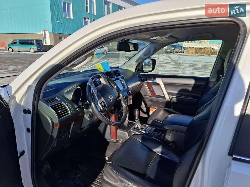 Внедорожник / Кроссовер Toyota Land Cruiser Prado 2013 в Тульчине