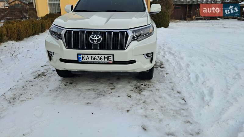 Внедорожник / Кроссовер Toyota Land Cruiser Prado 2019 в Киеве