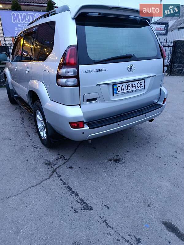 Внедорожник / Кроссовер Toyota Land Cruiser Prado 2005 в Шполе