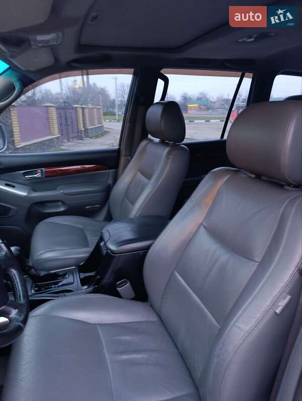 Внедорожник / Кроссовер Toyota Land Cruiser Prado 2005 в Шполе