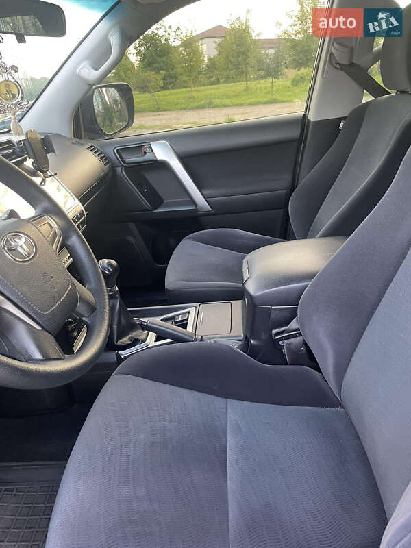 Позашляховик / Кросовер Toyota Land Cruiser Prado 2019 в Івано-Франківську