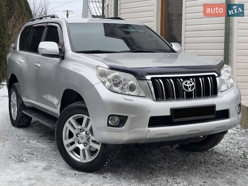Toyota Land Cruiser Prado 2011