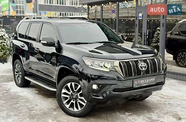 Позашляховик / Кросовер Toyota Land Cruiser Prado 2022 в Києві