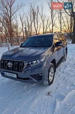 Внедорожник / Кроссовер Toyota Land Cruiser Prado 2020 в Днепре