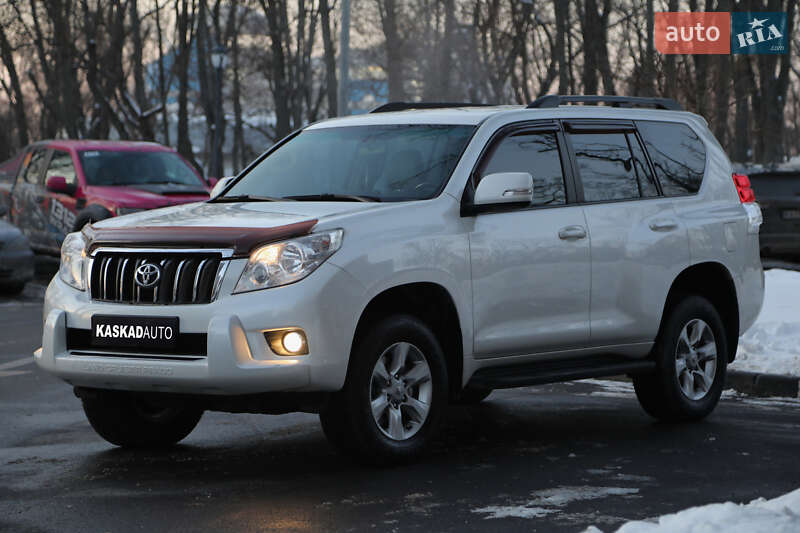 Toyota Land Cruiser Prado 2010