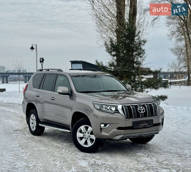 Toyota Land Cruiser Prado 2020