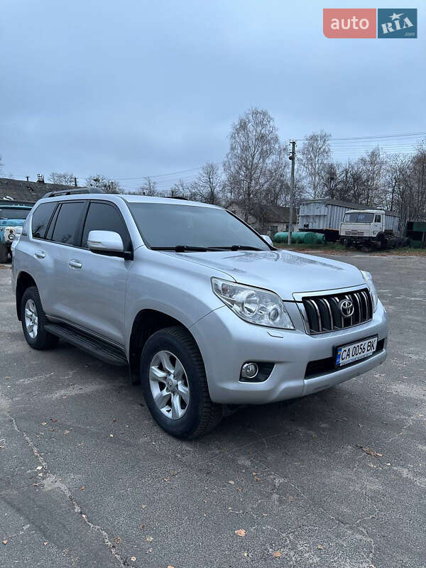 Toyota Land Cruiser Prado 2011