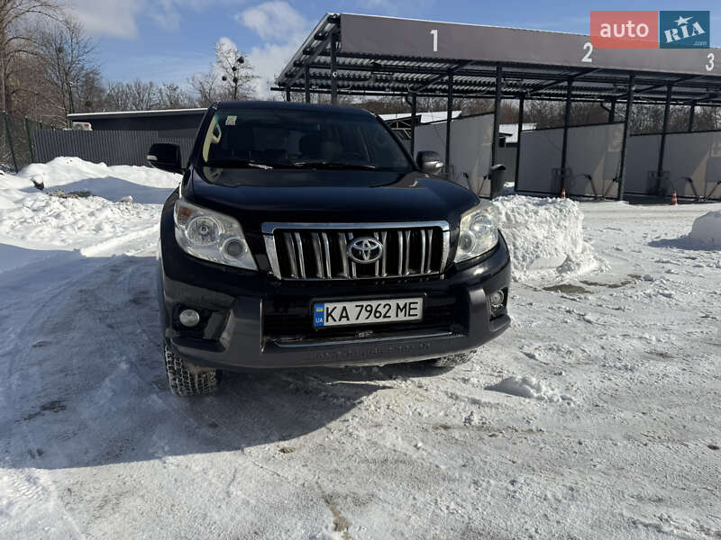 Toyota Land Cruiser Prado 2010