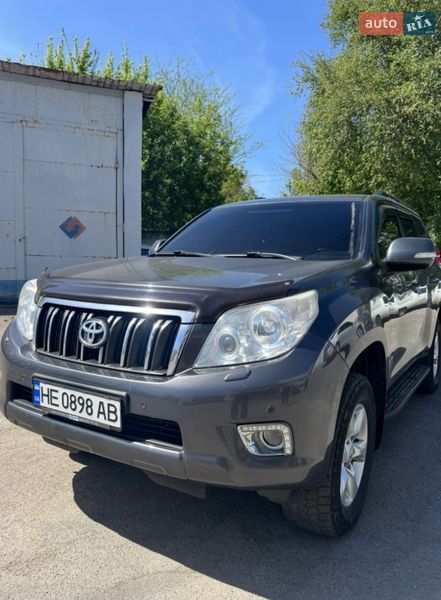 Toyota Land Cruiser Prado 2013