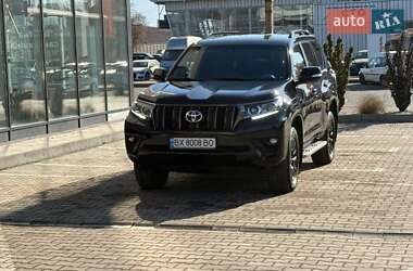 Внедорожник / Кроссовер Toyota Land Cruiser Prado 2022 в Хмельницком