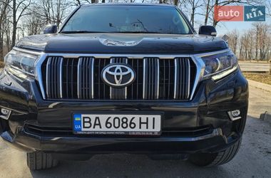 Позашляховик / Кросовер Toyota Land Cruiser Prado 2019 в Києві