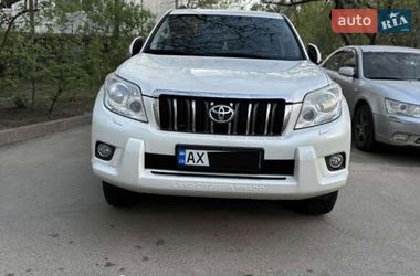 Внедорожник / Кроссовер Toyota Land Cruiser Prado 2010 в Харькове