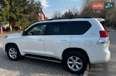Внедорожник / Кроссовер Toyota Land Cruiser Prado 2013 в Черновцах