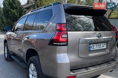 Внедорожник / Кроссовер Toyota Land Cruiser Prado 2018 в Днепре