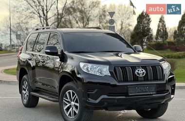 Внедорожник / Кроссовер Toyota Land Cruiser Prado 2019 в Киеве
