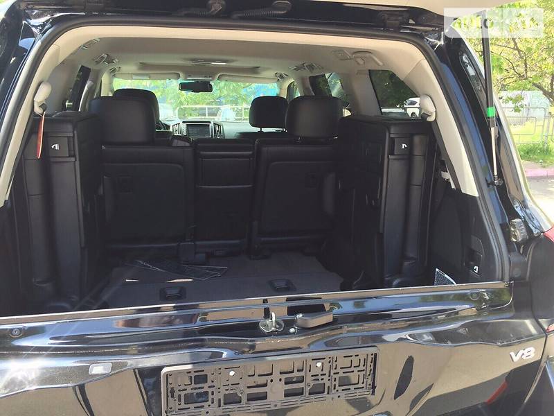 Внедорожник / Кроссовер Toyota Land Cruiser 2011 в Киеве