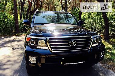 Внедорожник / Кроссовер Toyota Land Cruiser 2014 в Киеве