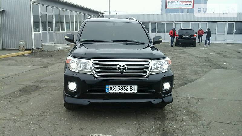 Внедорожник / Кроссовер Toyota Land Cruiser 2011 в Харькове