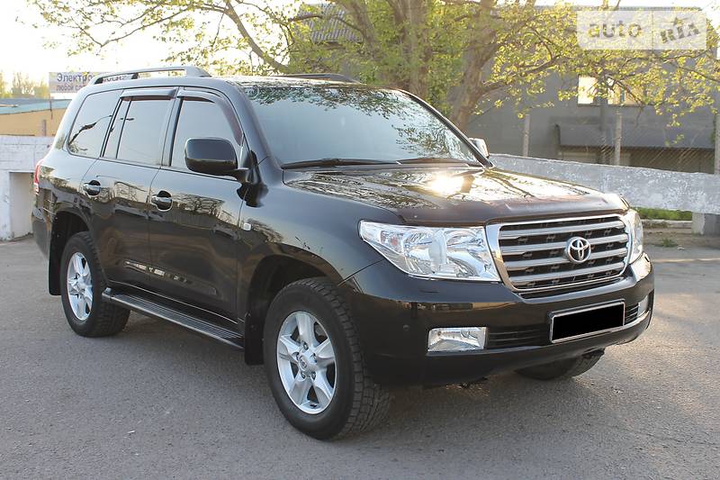 Внедорожник / Кроссовер Toyota Land Cruiser 2010 в Николаеве