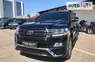 Внедорожник / Кроссовер Toyota Land Cruiser 2017 в Киеве